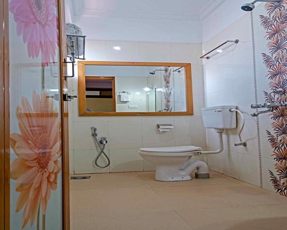 Hotel Baga Bay Екстериор снимка